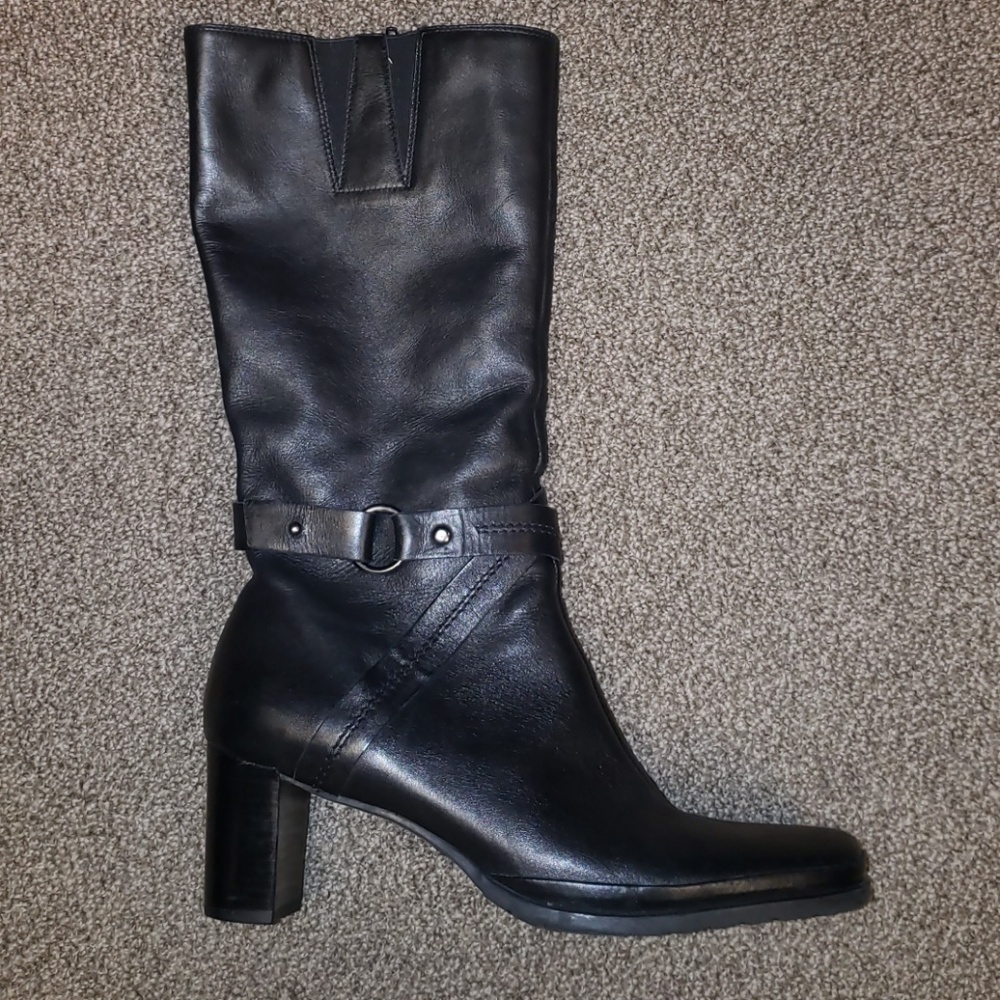 AEROSOLES Boots